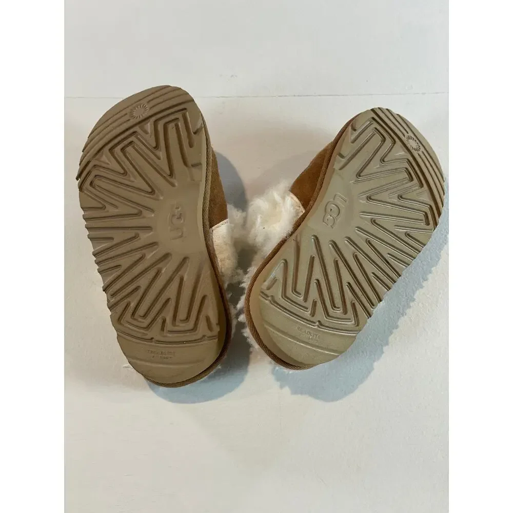 UGG Youth Slippers Suede Shearling Lined Platform Sole Size 13 Tan